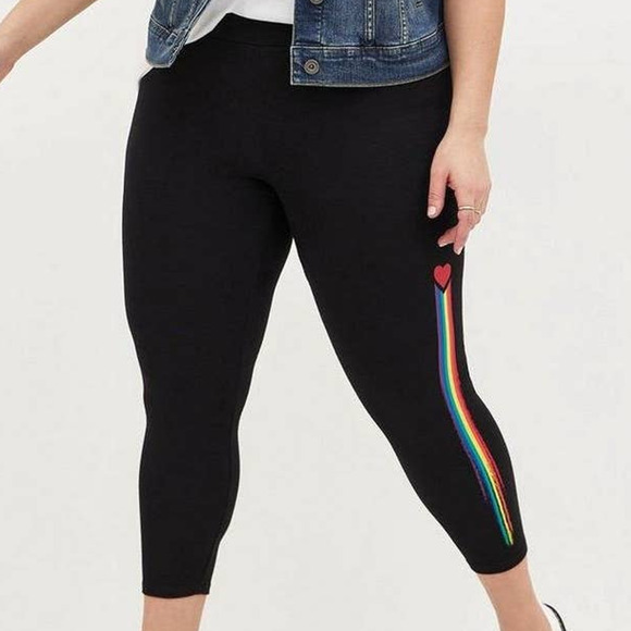 Torrid 4 (4x 26) Rainbow Pride Heart Tattoo Love Black Premium Crop Leggings New - Picture 3 of 5